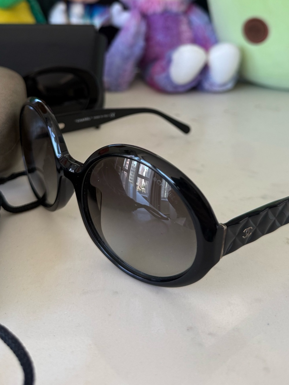 CHANEL Black Round Gradient Lens Sunglasses with Quilted Temples